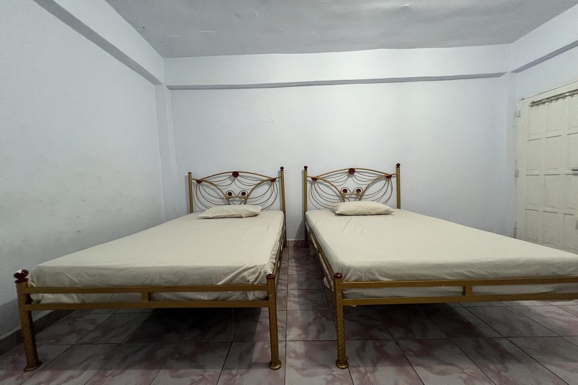 Oyo 91757 Surya Hotelneartaman Anggrek Pkk Watansoppeng Lalabata Eksteriør billede